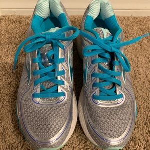 Brooks Running Adrenaline GTS 16
